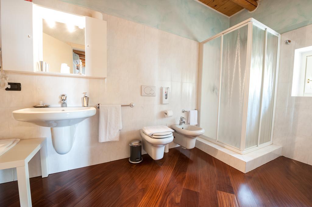 Villa Pace Pozzolengo Zimmer foto