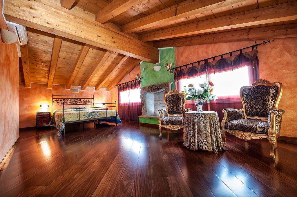 Villa Pace Pozzolengo Zimmer foto