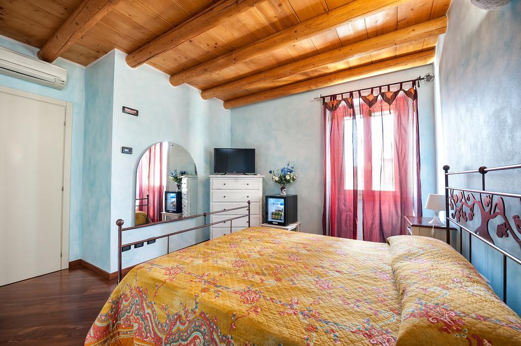 Villa Pace Pozzolengo Zimmer foto