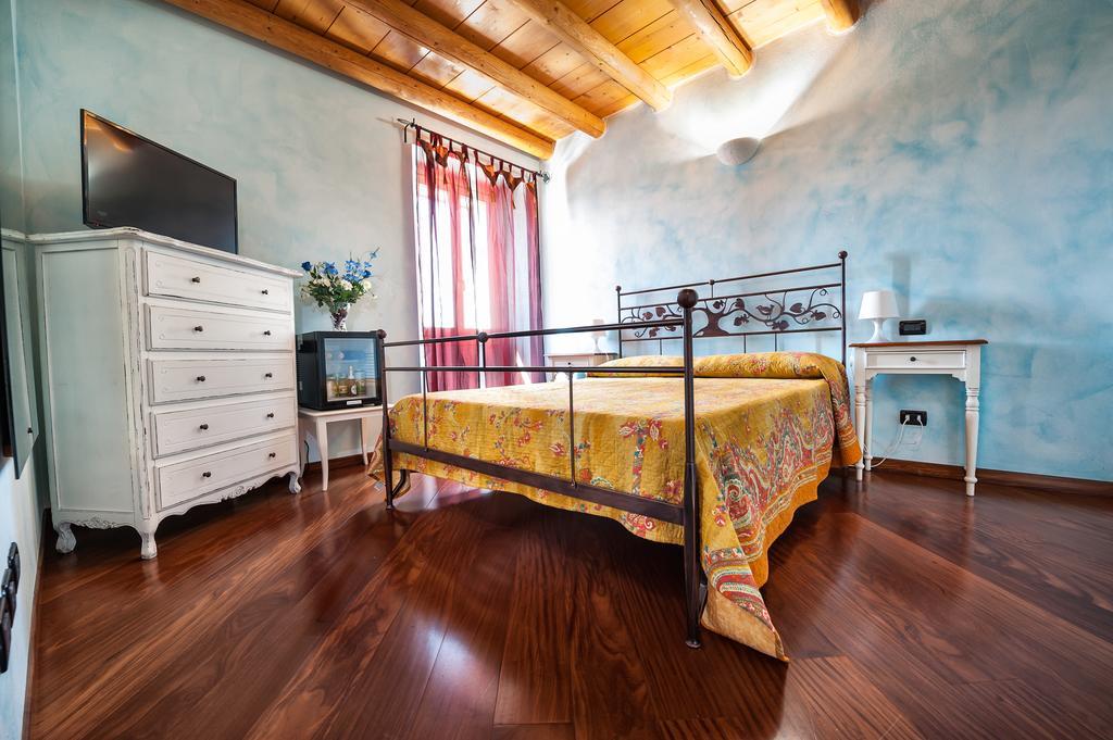 Villa Pace Pozzolengo Zimmer foto