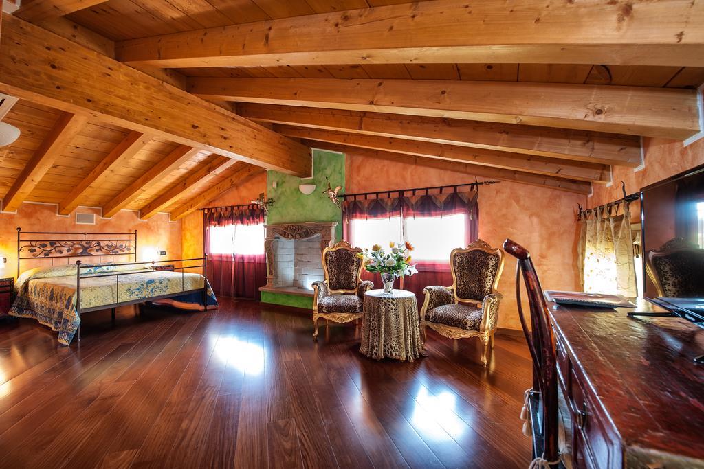 Villa Pace Pozzolengo Zimmer foto